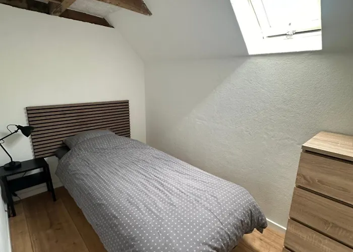 אכסניה Den Gamel Togstation