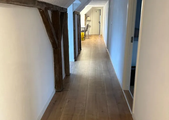 Den Gamel Togstation